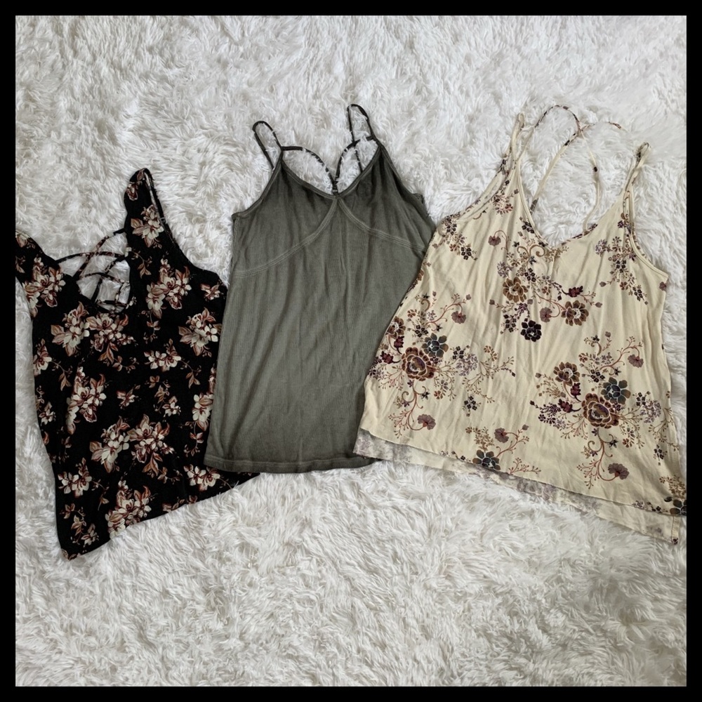AMERICAN EAGLE TANK CAMI FLORAL BUNDLE OF 3 size SMALL
